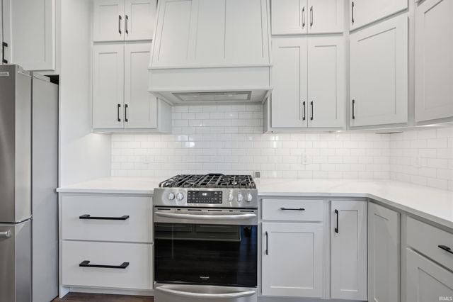 12915 Hallux Cove, Fort Wayne, IN 46845