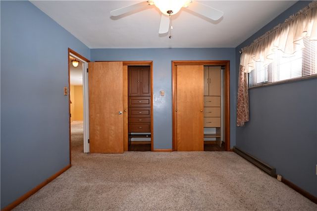 4355 E Barlind Dr, Whitehall, PA 15227