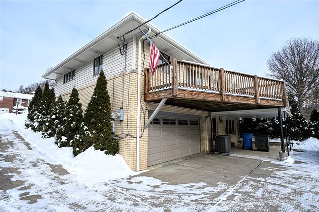 4355 E Barlind Dr, Whitehall, PA 15227