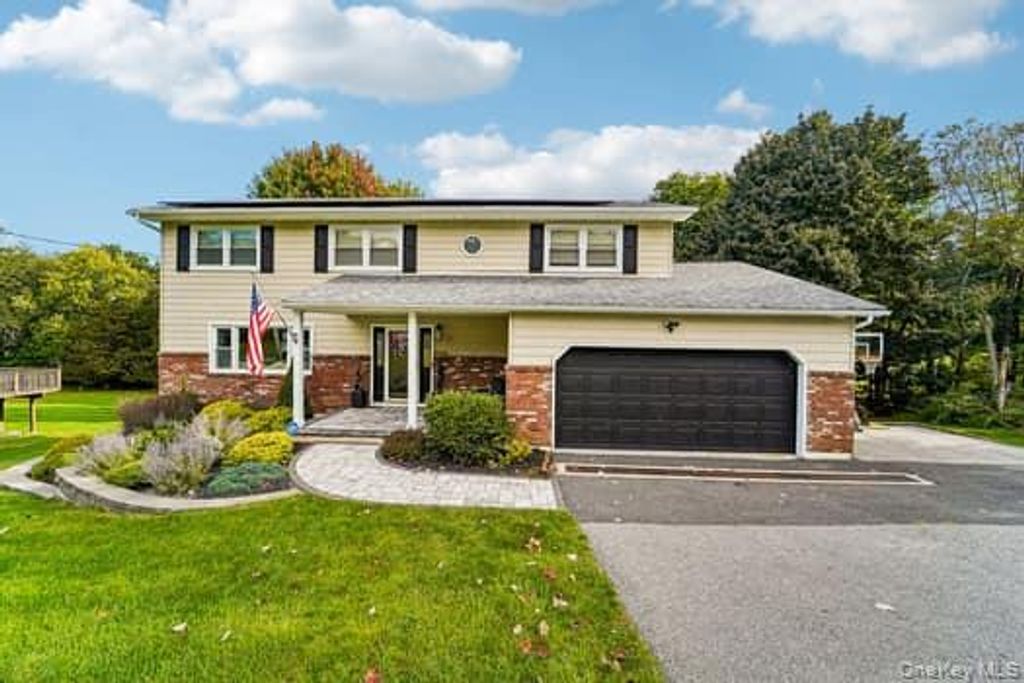 31 Peter Bush Drive, Monroe, NY 10950 — exterior