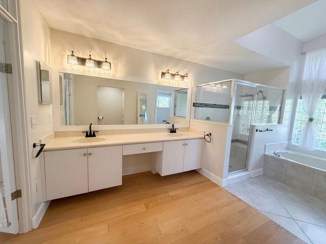 63 BAY LAKE DRIVE, Ormond Beach, FL 32174