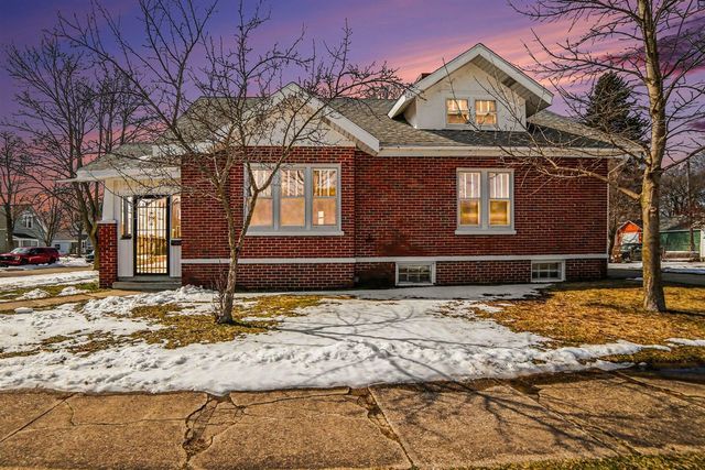 409 E Foster Street, Ludington, MI 49431