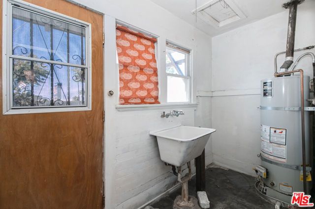 6535 Regent Street, Huntington Park, CA 90255
