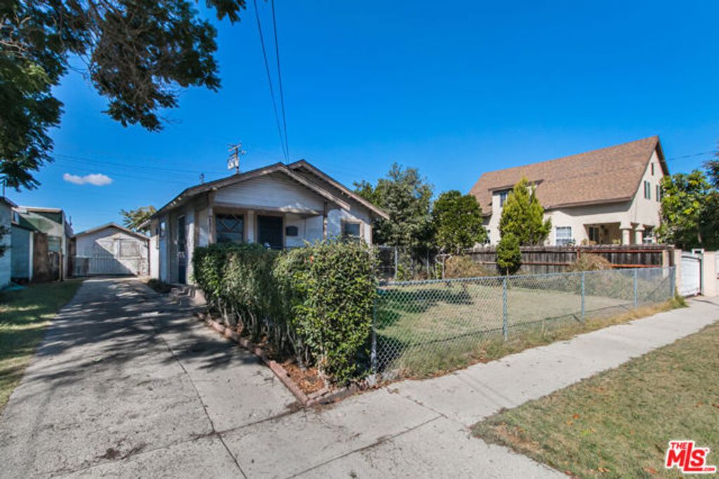 6535 Regent Street, Huntington Park, CA 90255