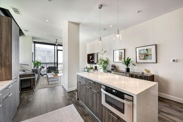 1211 Caroline Street 1501, Houston, TX 77002