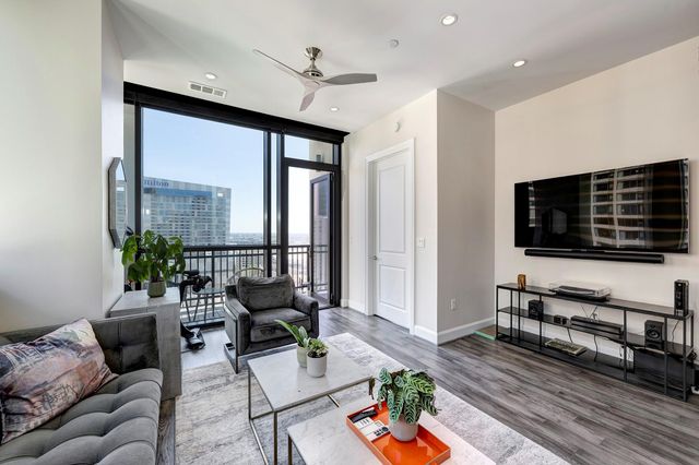 1211 Caroline Street 1501, Houston, TX 77002