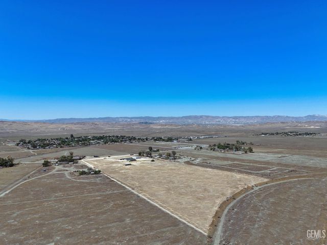 27579 Tamarisk Road, Taft, CA 93268