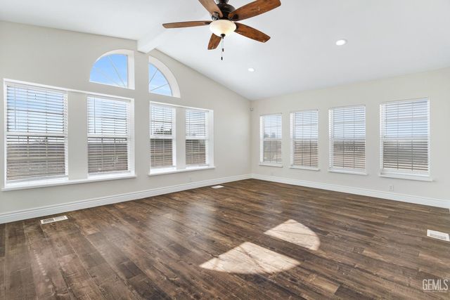 27579 Tamarisk Road, Taft, CA 93268