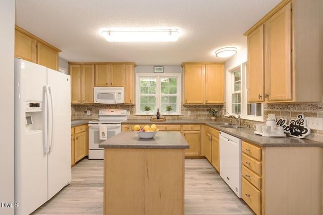 6604 Willow Chase Drive, Willow Springs, NC 27592