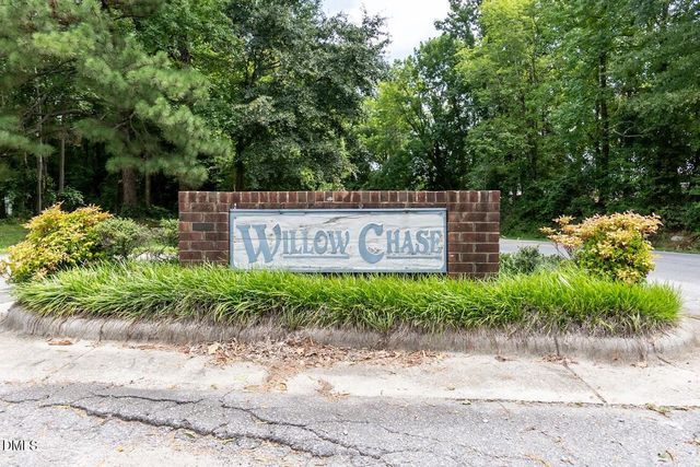 6604 Willow Chase Drive, Willow Springs, NC 27592