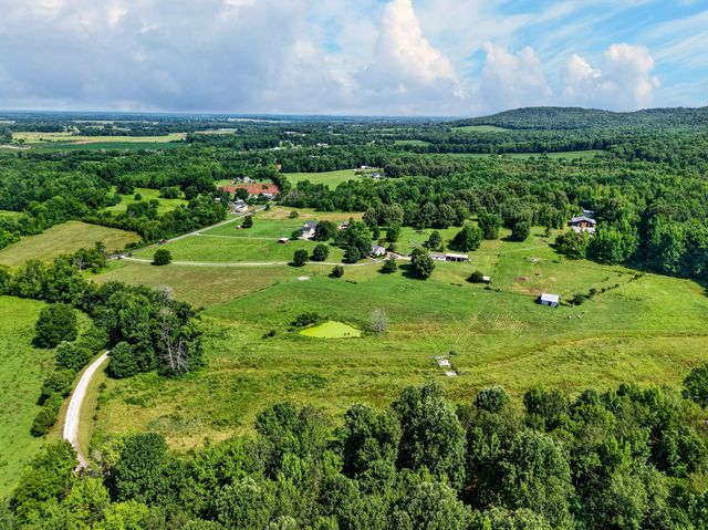 1377 Chestnut Grove Rd, Morrison, TN 37357