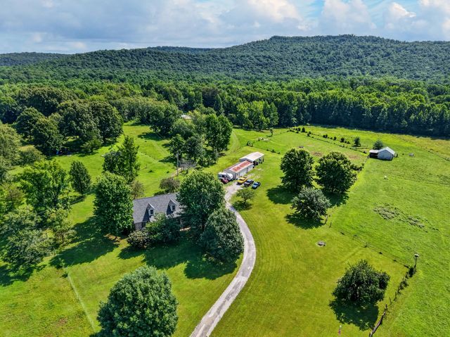 1377 Chestnut Grove Rd, Morrison, TN 37357