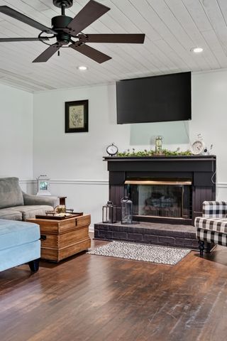 1377 Chestnut Grove Rd, Morrison, TN 37357