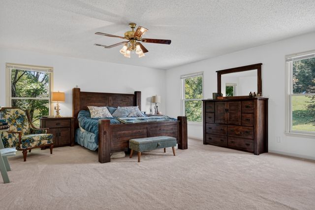 1377 Chestnut Grove Rd, Morrison, TN 37357