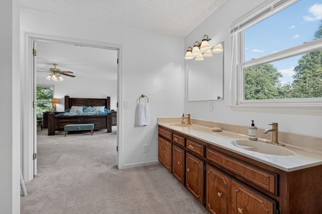 1377 Chestnut Grove Rd, Morrison, TN 37357