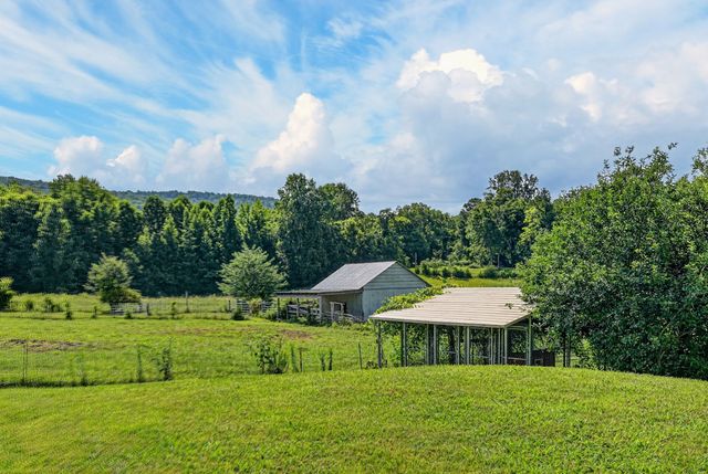 1377 Chestnut Grove Rd, Morrison, TN 37357