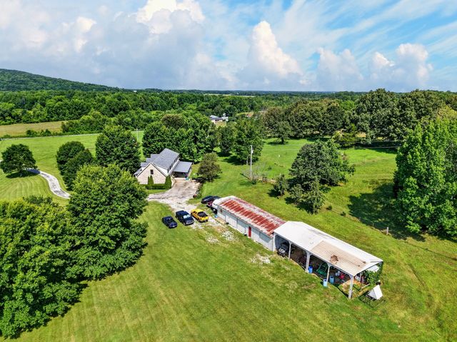 1377 Chestnut Grove Rd, Morrison, TN 37357
