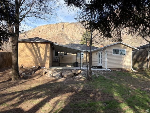 1055 COLLINS BLVD, Ogden, UT 84404