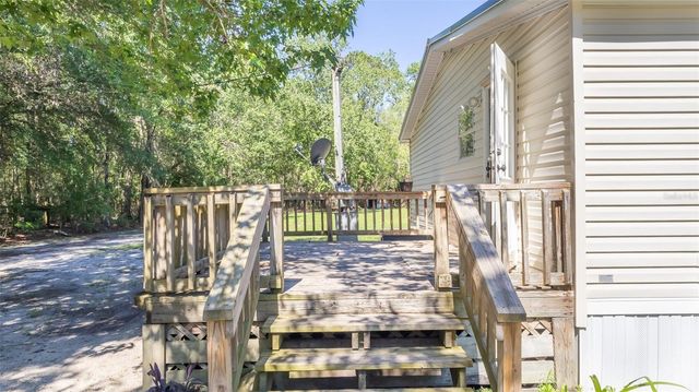 17824 NE 143RD TERRACE, Waldo, FL 32694