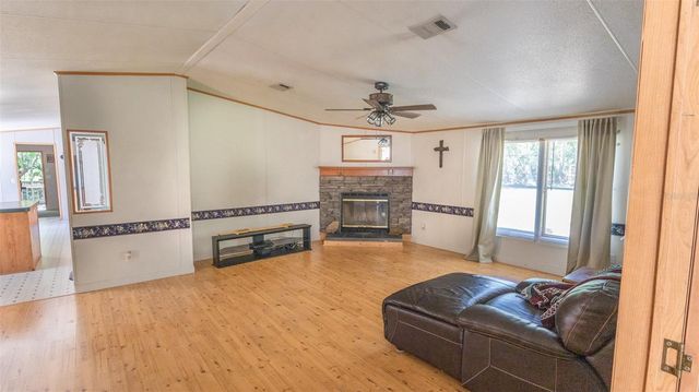 17824 NE 143RD TERRACE, Waldo, FL 32694
