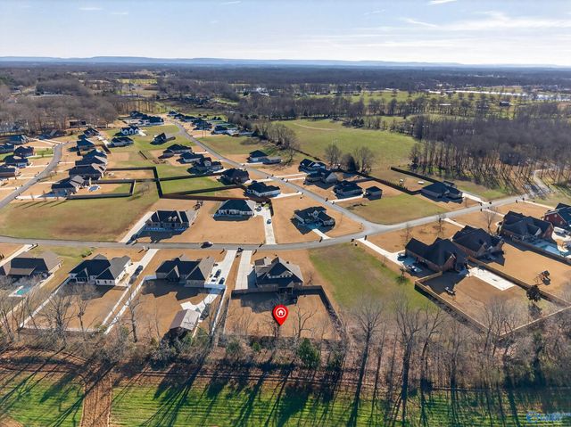 33 Ivy Drive, Fayetteville, TN 37334