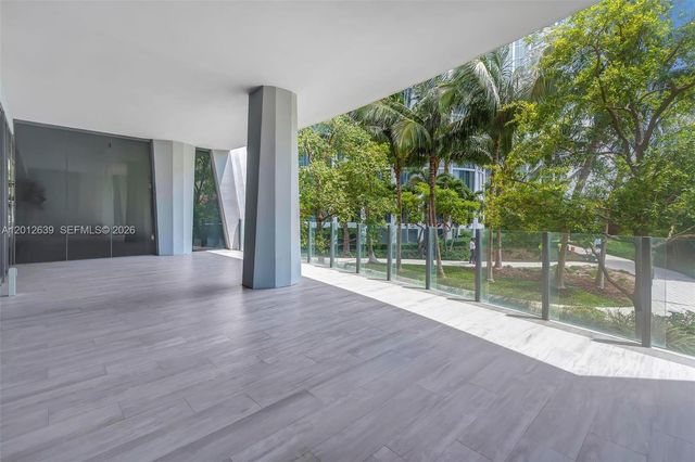 2831 S Bayshore Dr 402, Miami, FL 33133