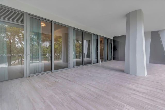 2831 S Bayshore Dr 402, Miami, FL 33133