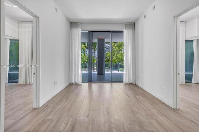 2831 S Bayshore Dr 402, Miami, FL 33133