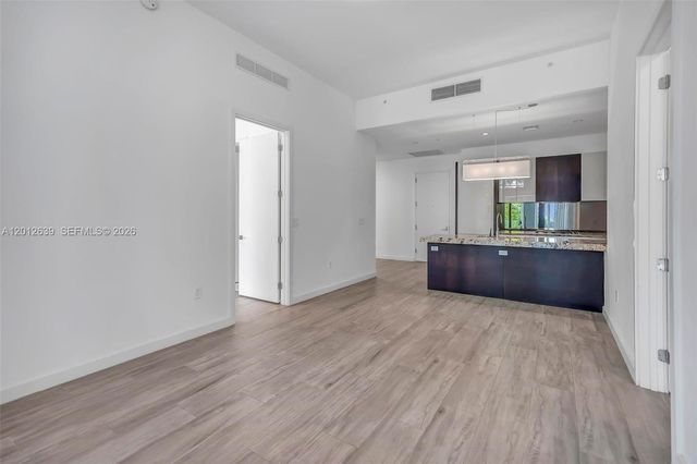2831 S Bayshore Dr 402, Miami, FL 33133