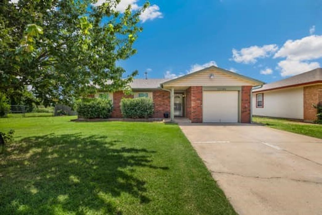 12304 Southgate Drive, Yukon, OK 73099