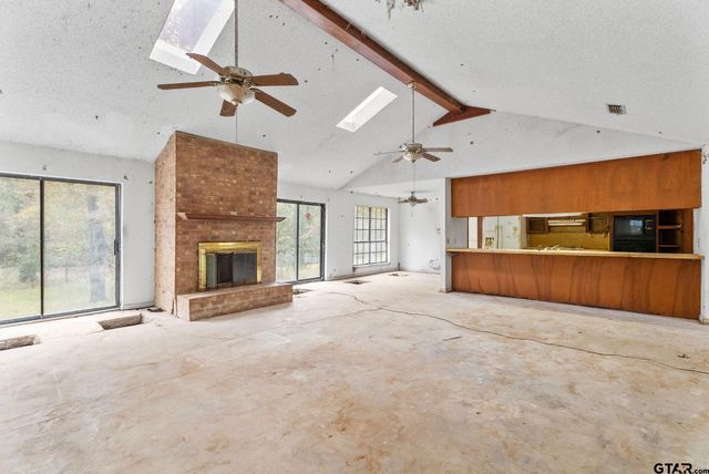 21135 County Road 1291, Flint, TX 75762