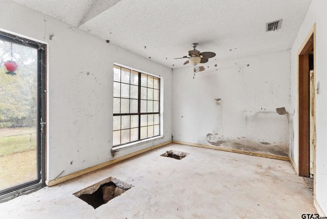 21135 County Road 1291, Flint, TX 75762