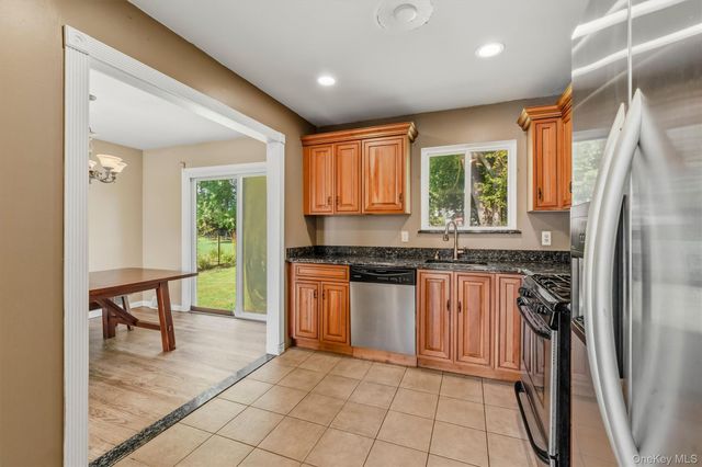29 Cumberland Road, Fishkill, NY 12524