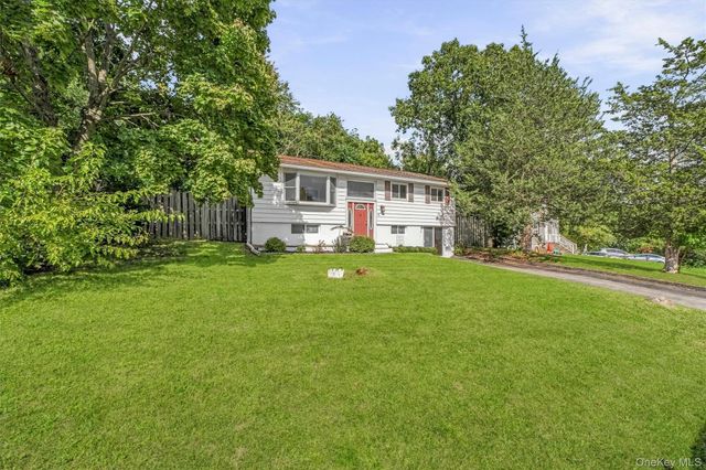 29 Cumberland Road, Fishkill, NY 12524