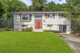 29 Cumberland Road, Fishkill, NY 12524
