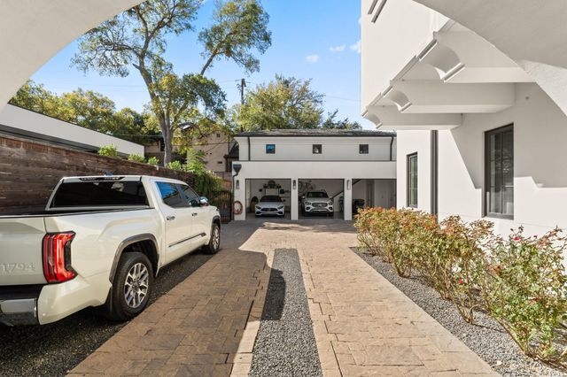 2703 Greenlee DR, Austin, TX 78703