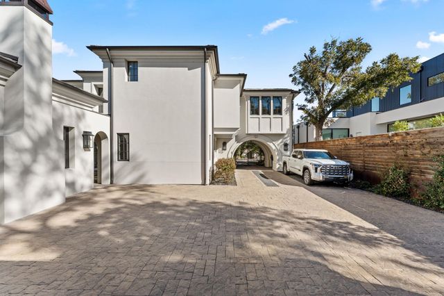 2703 Greenlee DR, Austin, TX 78703
