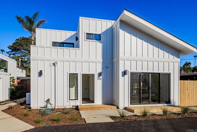 250 258 Hillcrest Drive, Encinitas, CA 92024