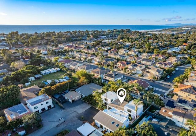 250 258 Hillcrest Drive, Encinitas, CA 92024