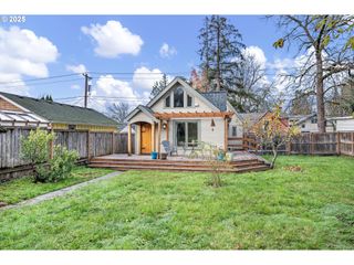 1747 Orchard Aly, Eugene, OR 97403