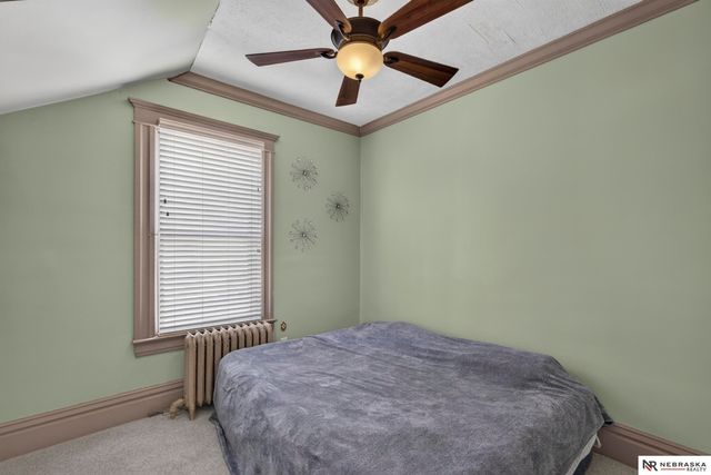 3721 S 25th Street, Omaha, NE 68107