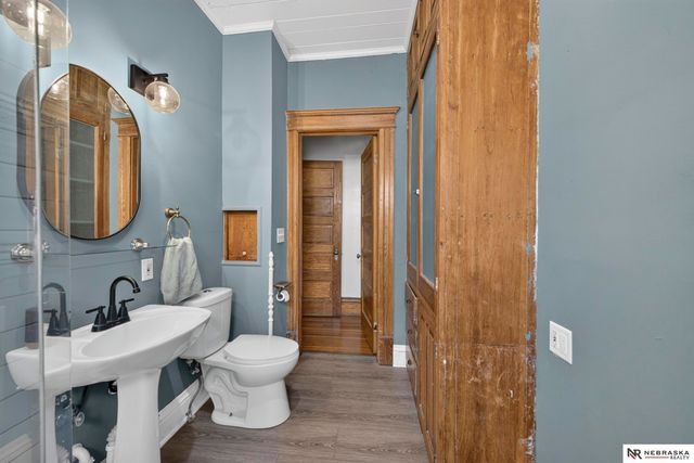 3721 S 25th Street, Omaha, NE 68107