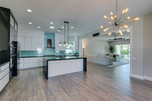 6907 Kelp Ledge Court, Las Vegas, NV 89131