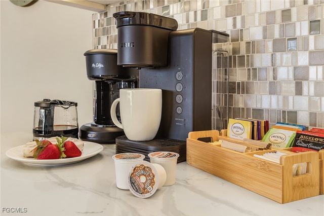 1704 SW 17th AVE, Cape Coral, FL 33991