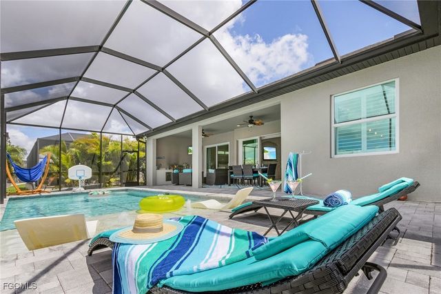 1704 SW 17th AVE, Cape Coral, FL 33991