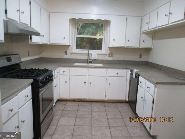 908 Kings Road, Hinesville, GA 31313