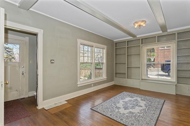 5420 Ingersoll Avenue, Des Moines, IA 50312