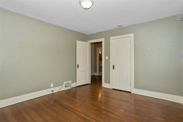 5420 Ingersoll Avenue, Des Moines, IA 50312