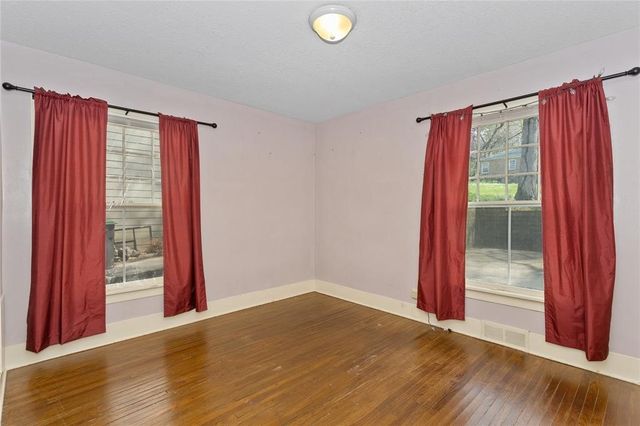 5420 Ingersoll Avenue, Des Moines, IA 50312