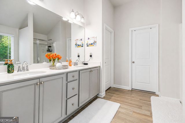 596 River Gardens Drive SE, Atlanta, GA 30354